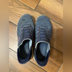 Skechers Women's Blue and Pink Sneakers